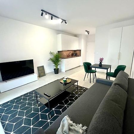New 69 Apartment Szybowcowa Centre Katowice Free Parking Экстерьер фото